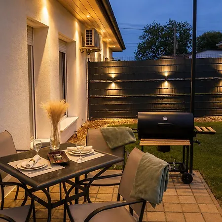 Apartment Local-lux Garden B- 2 Bedrooms-terrace
